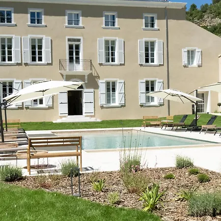 Chateau De L'insolas Aparthotel Villeneuve-lès-Avignon